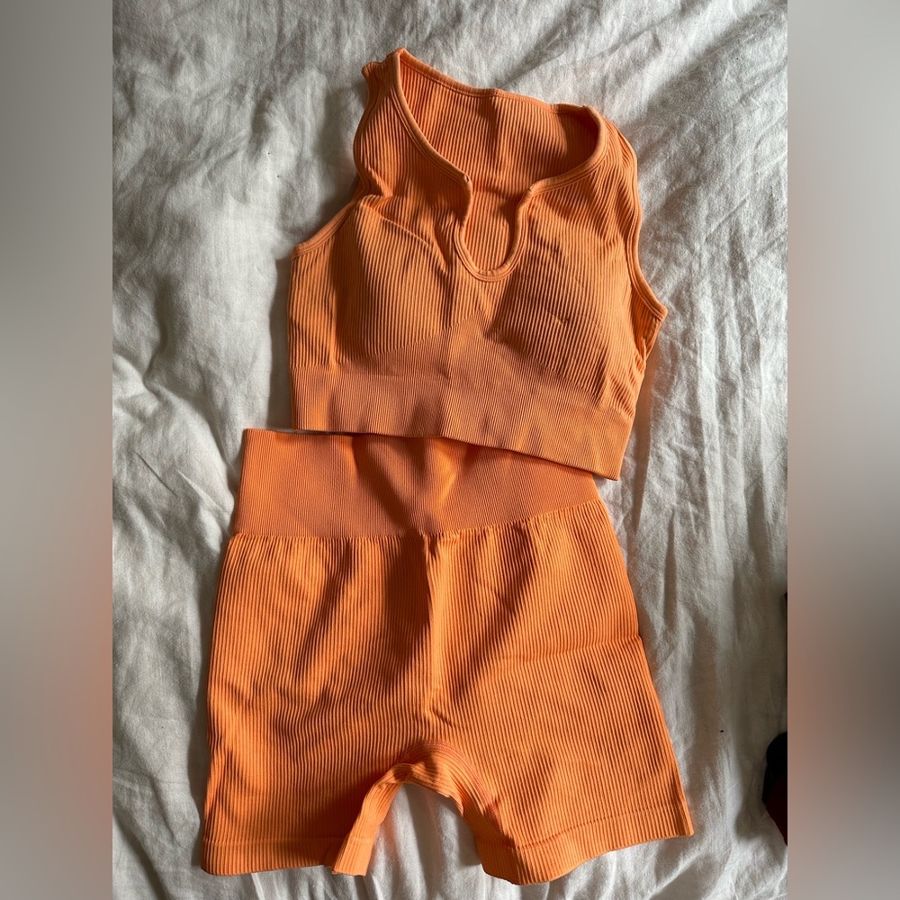 Orange workout set